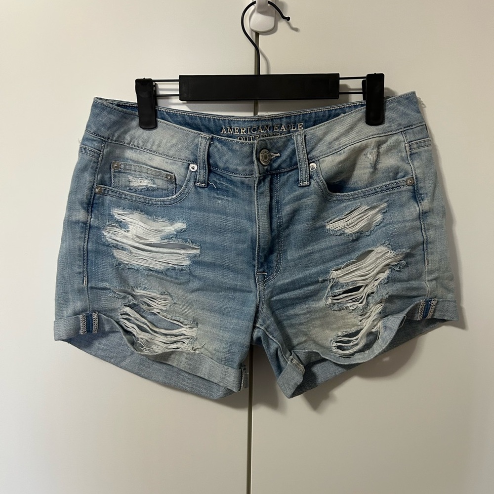 American Eagle Outfitters Light Blue Ripped Jeans